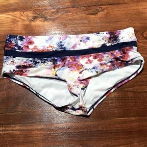 Athlete swim shorts size S perfect for water sports.